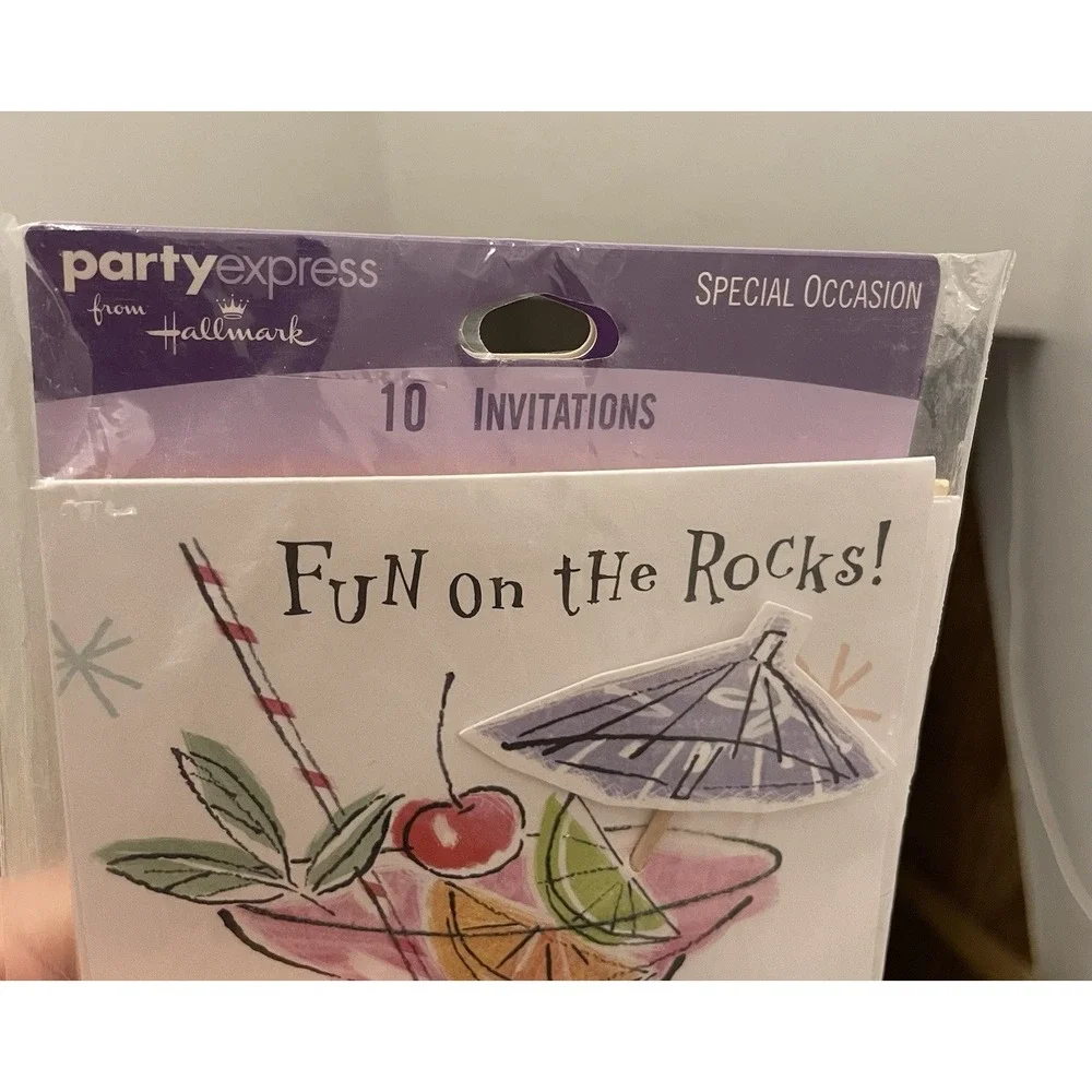 New Hallmark Party Express Pack of 10 Invitations with Envelopes Drink Cocktail‎